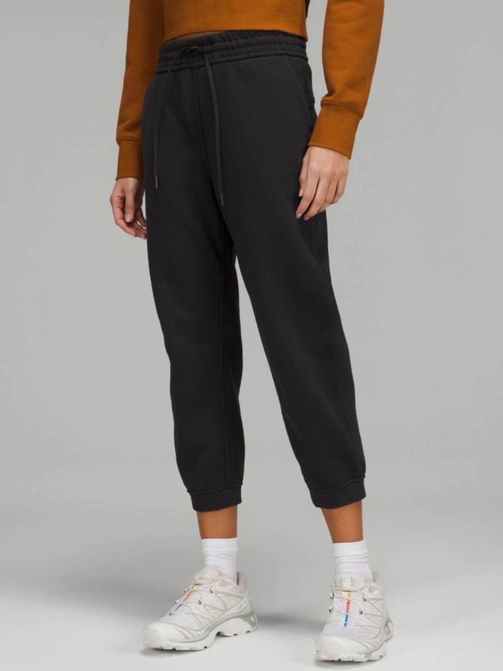 lululemon athletica Black Drawstring Jogger Pants size 4